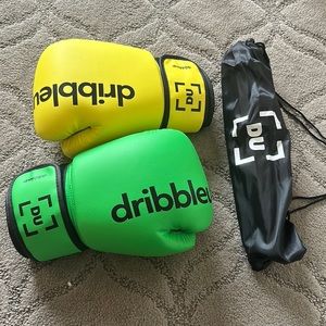 Dribble up boxing gloves with accessories